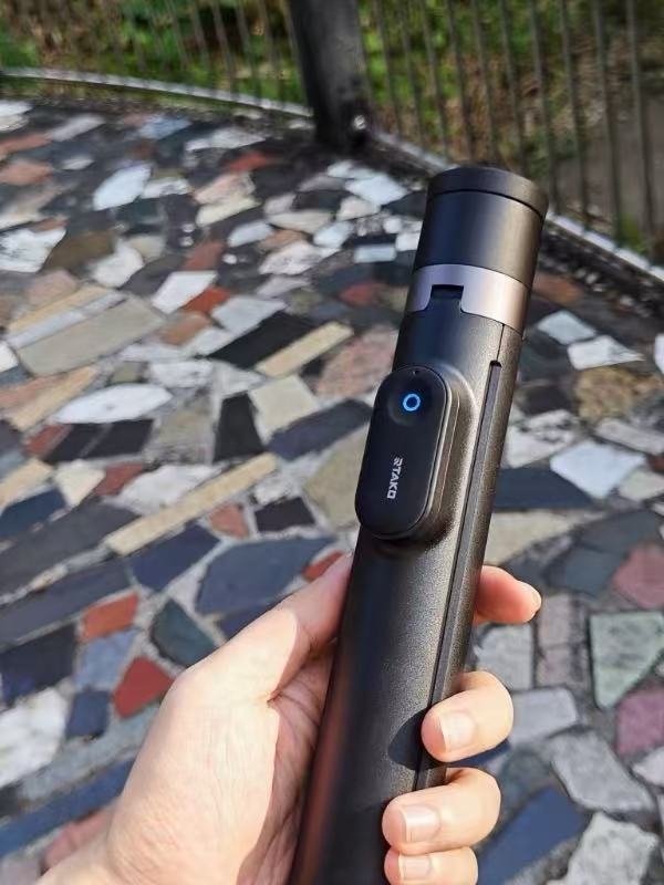 ollig·丟丟桿2025新款戶外手持自拍桿便攜三腳架旋轉拍照神器 - 图片 18