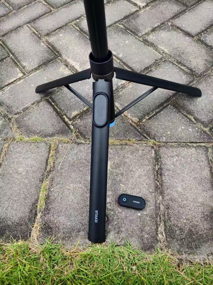 ollig·丟丟桿2025新款戶外手持自拍桿便攜三腳架旋轉拍照神器 - 图片 19