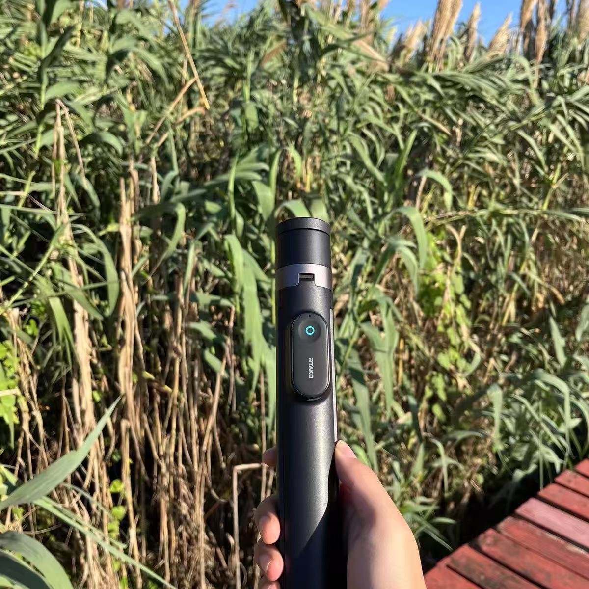 ollig·丟丟桿2025新款戶外手持自拍桿便攜三腳架旋轉拍照神器 - 图片 23